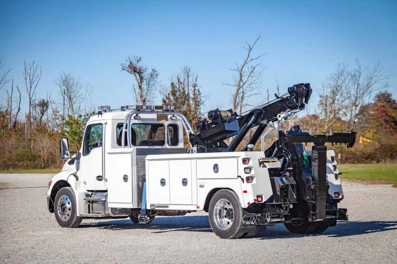Rotator tow truck (5)