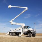 insulated bucket truck (2)
