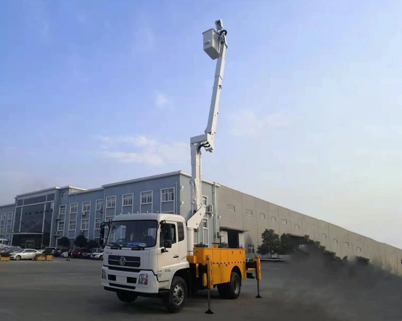 insulated bucket truck (5)