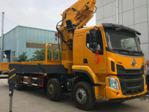 DONGFENG 20 Ton Hydraulic Knuckle Folded Boom Crane Truck