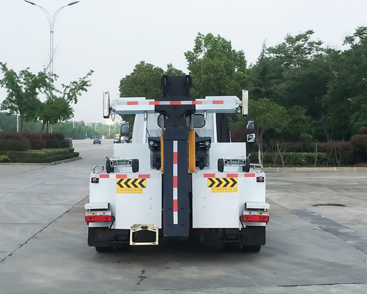 8 Ton Integrated Recovery Tow Truck (5)