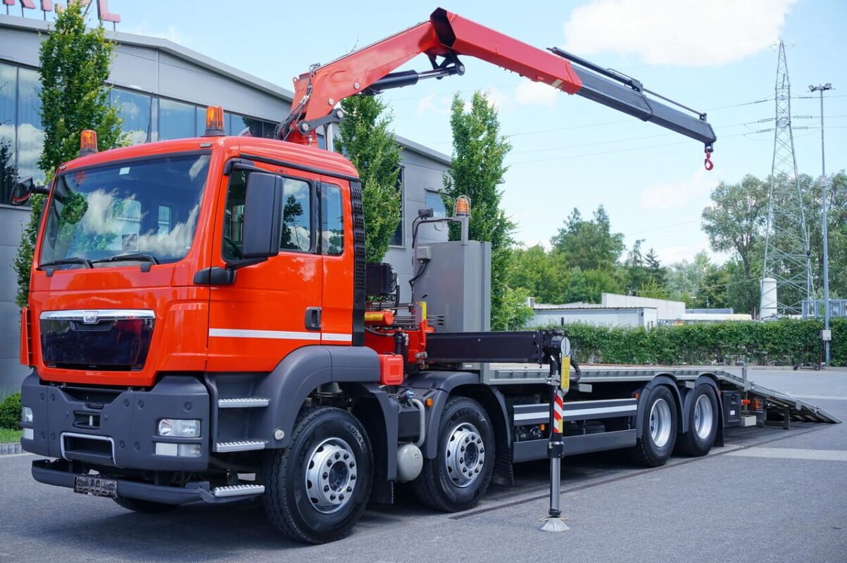 Crane Tow Truck