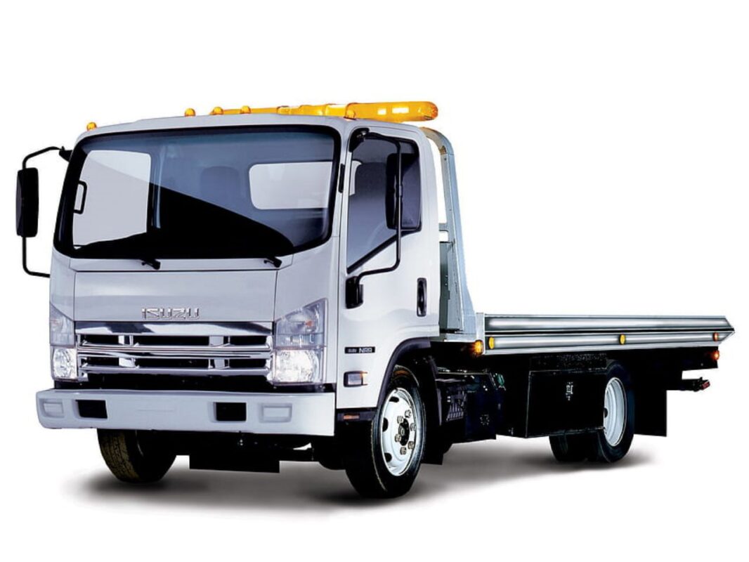 ISUZU tow truck (2)
