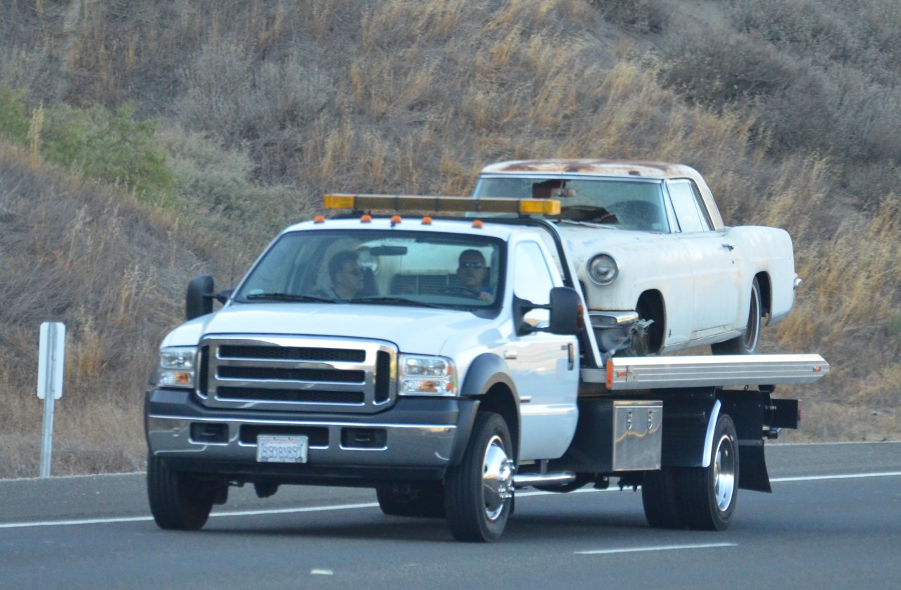 Unlocking The Versatility Uses Of Flatbed Tow Trucks Explained Tow Crane