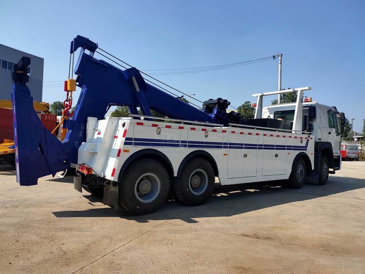 Recovery Truck Milestone: New Heights in Indonesia Tow Crane