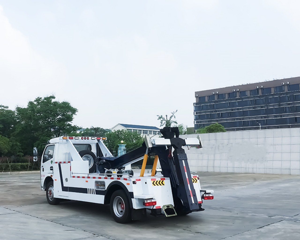 8 Ton Integrated Recovery Tow Truck (7)