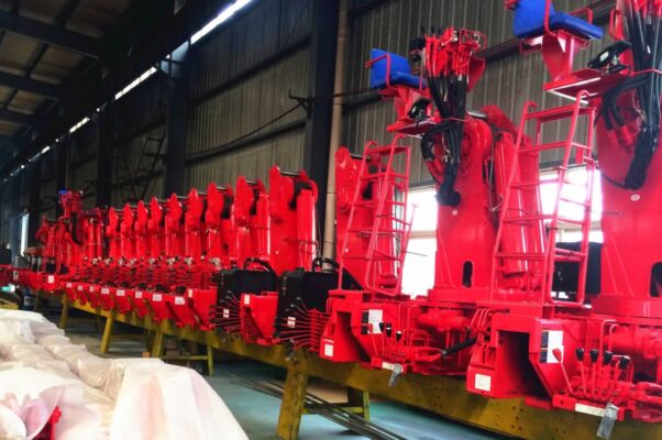 6 Wheelers 10 Ton Truck Telescopic Crane (5)