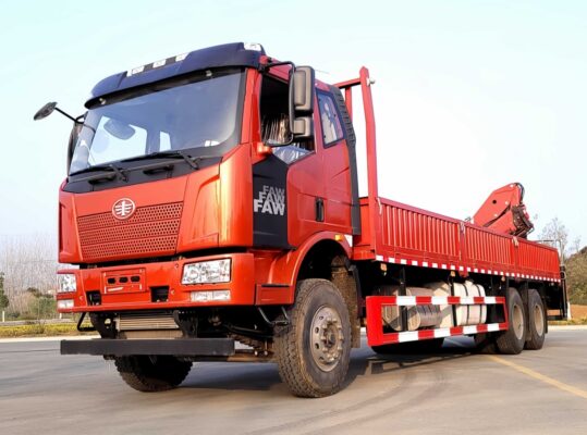 6 Ton 10 Wheelers Knuckle Boom Crane