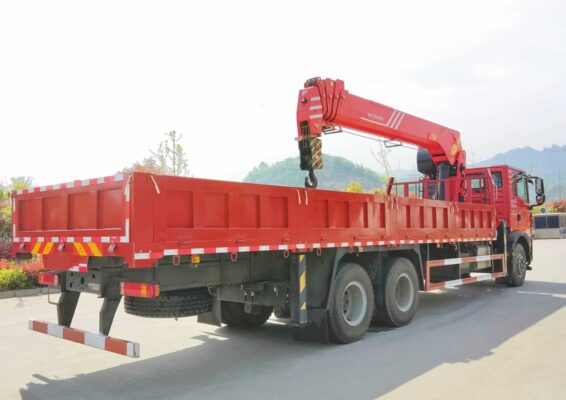 HOWO 14 Ton Truck Telescopic Crane (4)