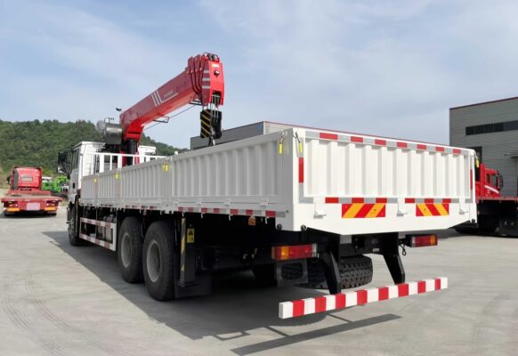 SHACMAN 14 Ton Truck Telescopic Crane (5)