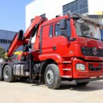 SHACMAN M3000 21 Ton Knuckle Boom Crane (2)