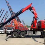 SHACMAN M3000S 23 Ton Knuckle Boom Crane (2)