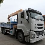 ISUZU GIGA Truck with 10T XCMG Crane