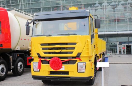 Genlyon C500 450Horsepower 8X4 31Ton Truck Mounted Crane Vehicle