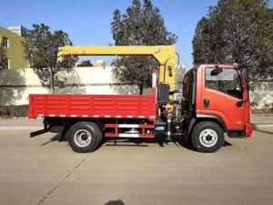 Opulli 129Horsepower 4X2 4.5Ton Truck Mounted Crane