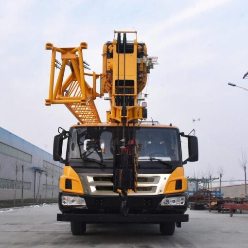 Senyuan 330Horsepower 6X4 25Ton Crane