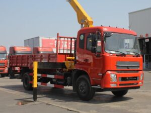 Tianjin 180Horsepower 4X2 6.3Ton Truck Mounted Crane