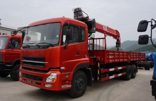 Tianlong 245Horsepower 6X4 25Ton Truck Mounted Crane