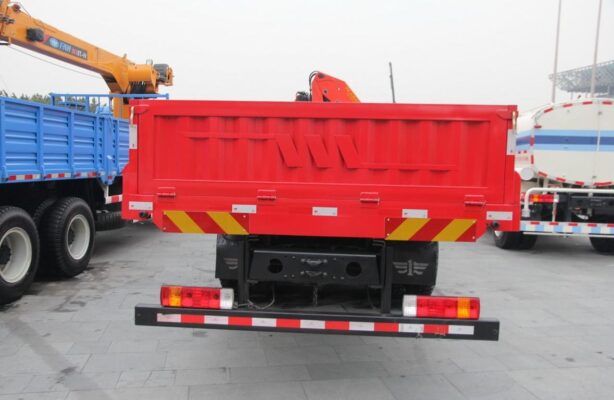 Faw 25 Ton Side Lifter Crane