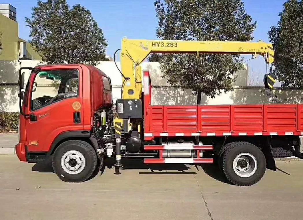 Letsatsi la 4.5Tons Truck Telescopic Crane