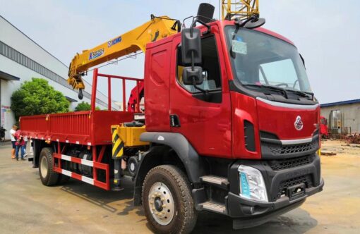 Dongfeng 18 Tons Tow Truck With Crane