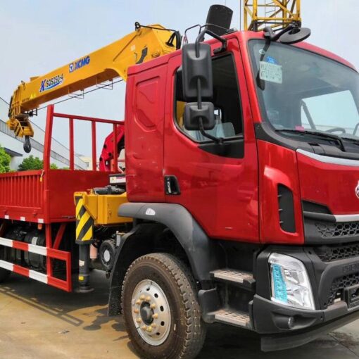 Dongfeng 18 Tons Tow Truck With Crane