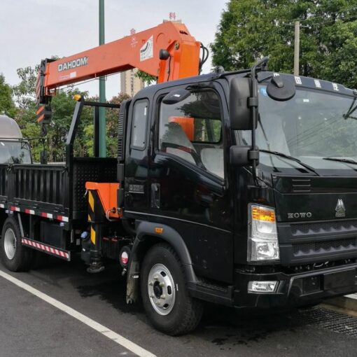 Howo 9.9 Tons Truck Telescopic Crane