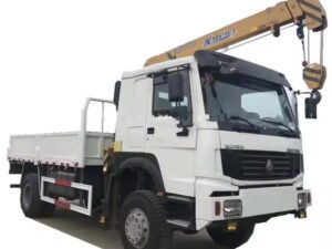 Howo Cargo Truck With 10 Ton Crane