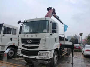 Hualing 25 Tons Tow Truck With Crane