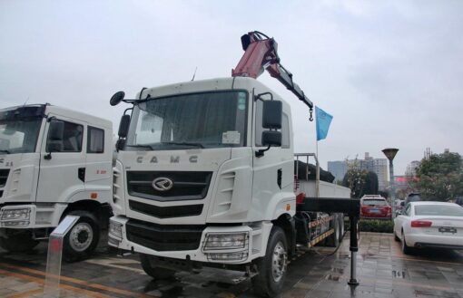 Hualing 25 Tons Tow Truck With Crane