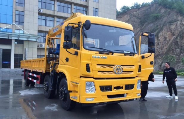 Sanhuan Shitong 25 Tons Tow Truck With Crane