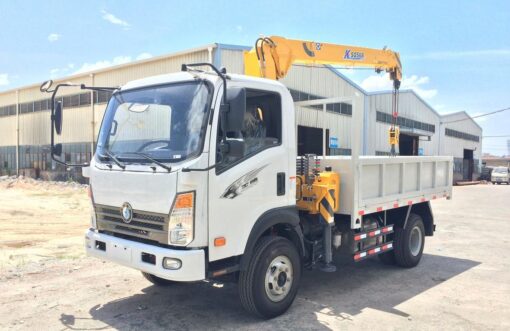 Sinotruk Wangpai 4.5 Tons Tow Truck With Crane