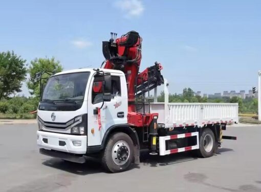 Dongfeng 6.3 Ton Knuckle Boom Crane