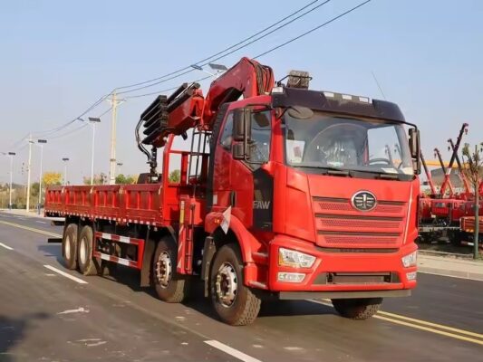 Faw 12Ton Knuckle Boom Crane