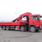 Howo 30Ton Knuckle Boom Crane