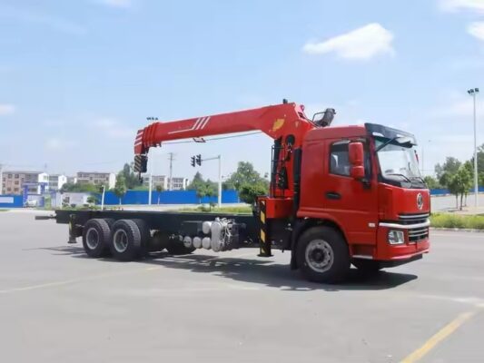 chamán 14 Grúa telescópica para camión de toneladas