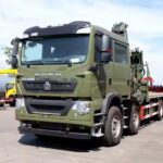 Sinotruk Howo 30 Ton Knuckle Boom Crane Truck (2)