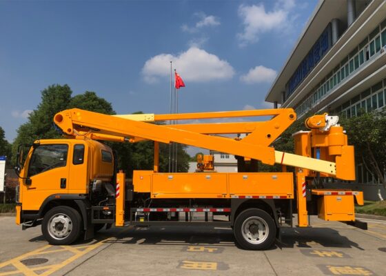 Howo 21.7 Meters Insulated Bucket Truck