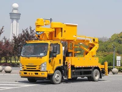 Isuzu 15 Meters Insulated Bucket Truck