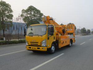 ISUZU 24M Telescopic Bucket Truck